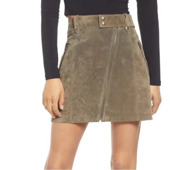 Blank NYC Run For It Taupe Suede Leather Mini Skirt Sz 26 Diagonal Zip Button - Picture 2 of 14